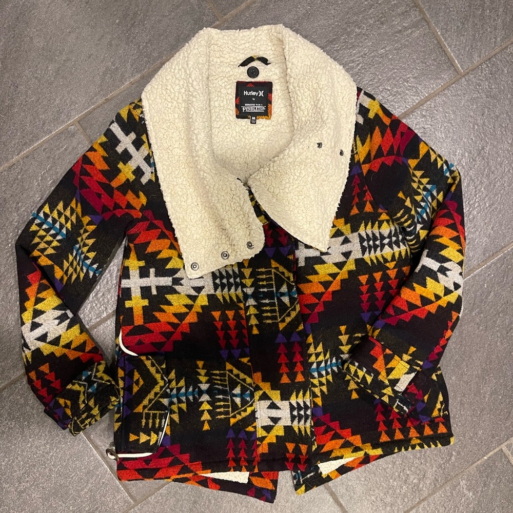 Hurley x Pendleton Sherpa lined jacket. Size M.